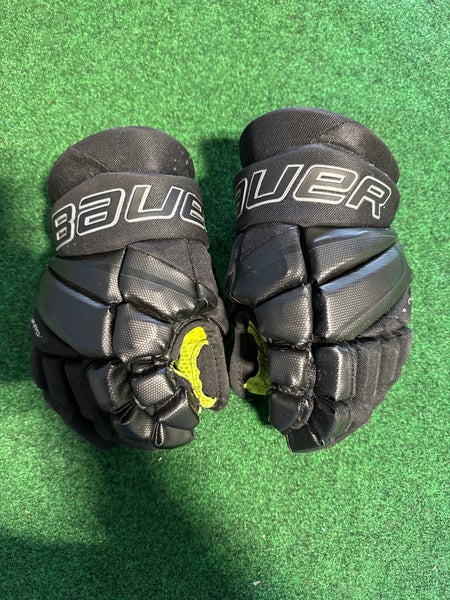 Black Junior Bauer Vapor 3X Gloves 11" (Used)