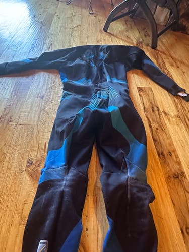 Unisex Medium 2024 Karbon Ski Suit (Used) FIS Legal