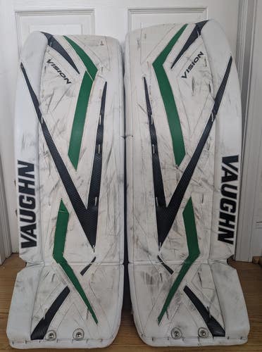 36" Vaughn Vision 9400 Goalie Leg Pads (Used)