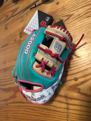 Wilson A2000 Website Exclusive Maui Relief Infield Baseball Glove 11.5"