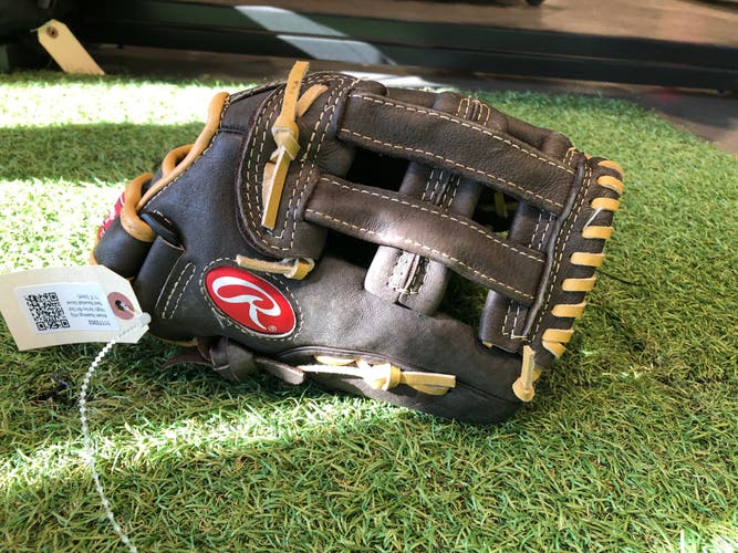 Rawlings Highlight Series RH Outfield Baseball Glove 11.5" (Used)