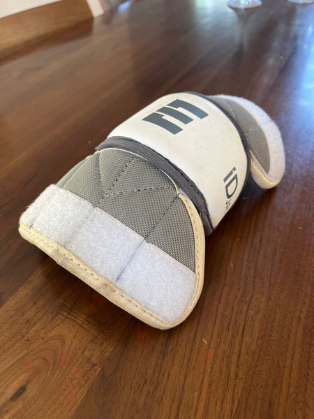 Medium Youth Epoch ID Arm Pads (Used)