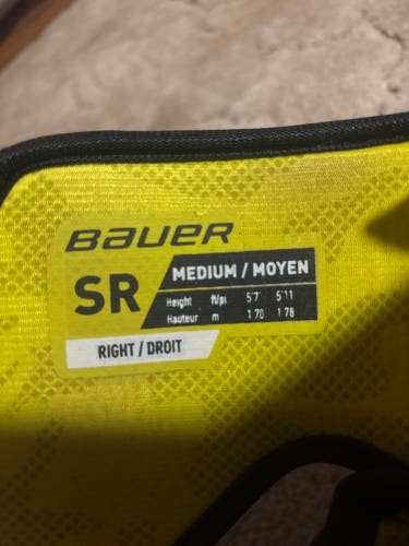 Senior Medium Bauer supreme 3s Elbow Pads (Used)
