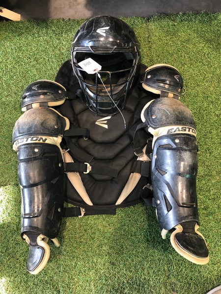 Youth Easton Black Magic 2.0 Catcher's Set (Used)