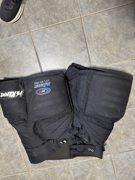 XL Mckenney Goalie Pants (Used)