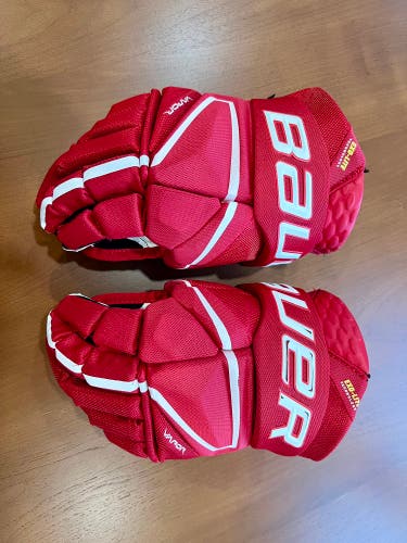 Bauer Vapor Hyperlite Gloves 13" (Used)