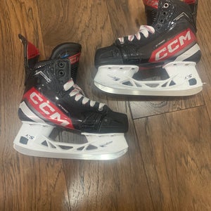 LIKE NEW CCM JetSpeed Control Hockey Skates Regular Width Size 4.5 (Used)