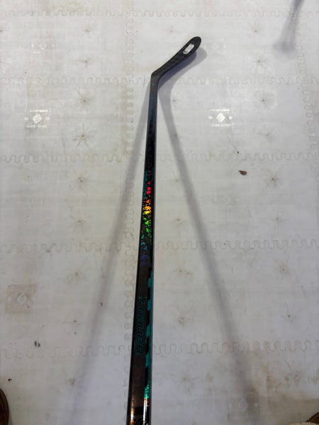 Junior Bauer Twitch Right Handed Hockey Stick P28 50 Flex (Used)