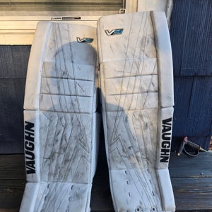 34" Vaughn Pro V Elite Goalie Leg Pads (Used)