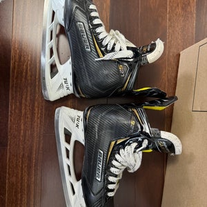 2018 Bauer Supreme S27 Hockey Skates Regular Width 7 (Used)