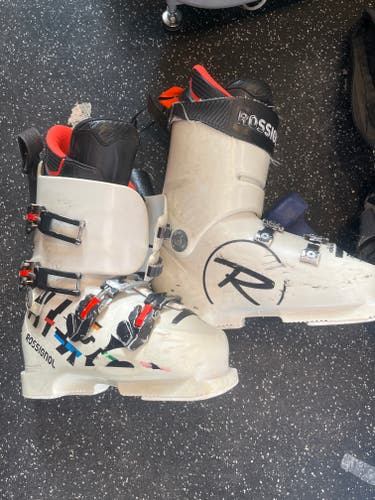 Mondo 24 & 24.5 Men's Rossignol Racing Hero World Cup ZB Ski Boots Stiff Flex (Used)