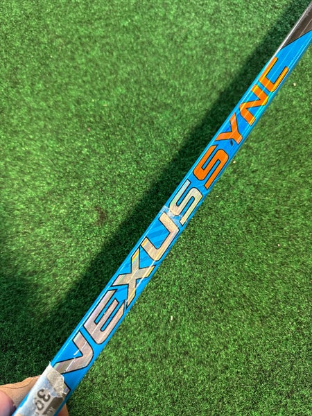 Junior Bauer Nexus Sync Hockey Stick Right Handed P92 50 Flex (Used)