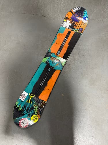 Kid's Burton Protest Snowboard 
Without Bindings 142 cm (Used)