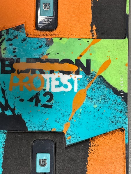 Kid's Burton Protest Snowboard Without Bindings 142 cm (Used