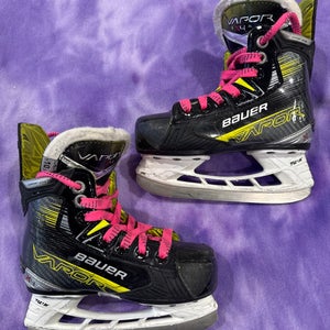 Youth Bauer Vapor X4 Hockey Skates Regular Width 10.5 (Used)