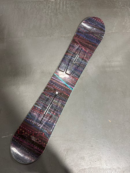 Women's Burton Feather Snowboard Without Bindings 152 cm (Used)