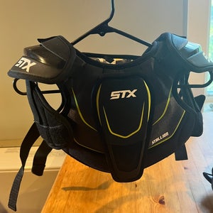 Medium Youth STX Stallion 200+ Shoulder Pads (Used)
