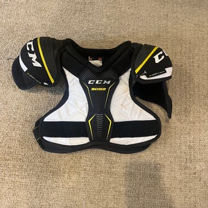 Men's Small Junior CCM Tacks 5092 Shoulder Pads (Used)