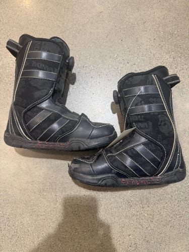 Kid's 5K (Toddler) K2 Vandal Snowboard Boots Medium Flex (Used)