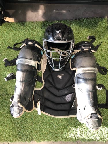 Black Youth Easton Jen Schro x Fundamental Catcher's Combo (Used)