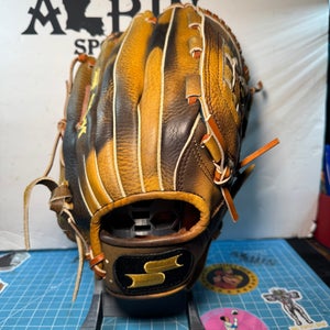 SSK RH Baseball Glove 12" (Used)