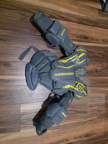 Large/Extra Large Warrior Ritual Goalie Chest Protector (Used)