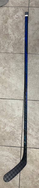 Senior Bauer Twitch Right Handed Hockey Stick PM9 87 Flex Pro Stock (New)