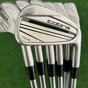 Cobra King Tour 23 Forged Iron Set 4-P / Dynamic Gold 105 Extra Stiff +1/2