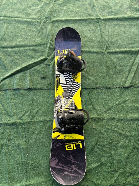 Men's Lib Tech Skate Banana Snowboard 156 cm Wide w/ Lamar Force Bindings