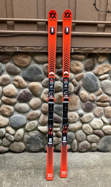 Men's 2023 Volkl Racetiger GS 193 cm Racing Skis With Bindings Max Din 16 (Used)
