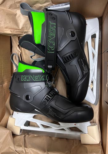 2022 Bauer Konekt Hockey Goalie Skates Regular Width Pro Stock 9 (New)