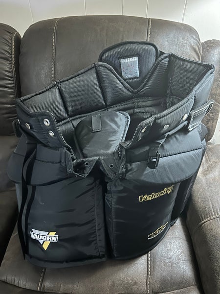 Senior XL Vaughn Velocity 7500 Hockey Goalie Pants (Used)