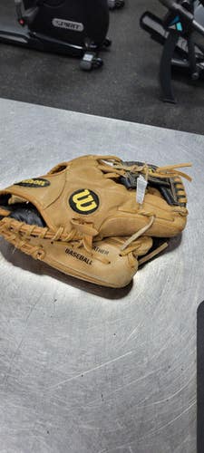 Used Wilson DEFENDER 11.5 BB/SB Glove RH Throw Brown 11 1/2" 11497-S000153619