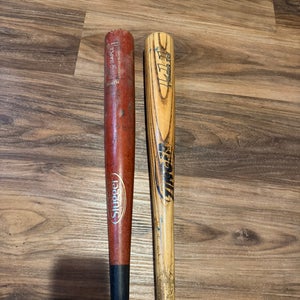 Louisville Slugger Bat (-3) 21 oz 29" (Used)
