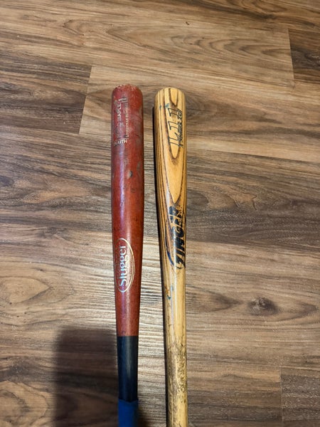 Louisville Slugger Bat (-3) 21 oz 29" (Used)