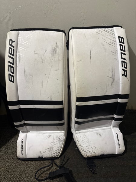 24" Bauer Prodigy Goalie Leg Pads (Used)