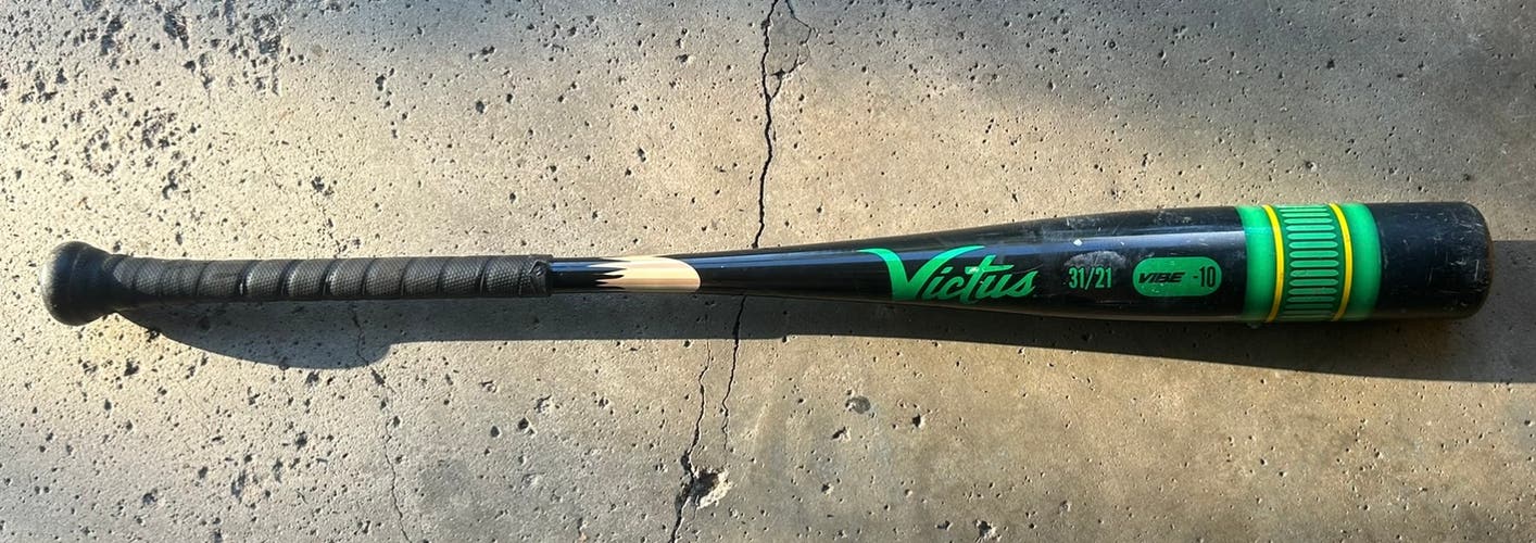 2025 Victus Vibe Alloy USABat Certified Bat (-10) 21 oz 31" (Great Shape)