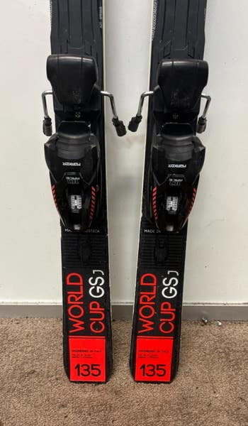 Nordica Dobermann World Cup GSj 135cm 102-65-87 Skis Marker Race