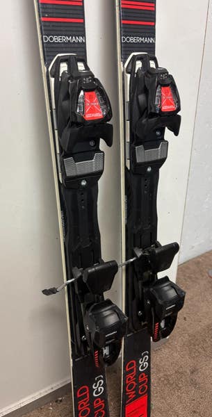 Nordica Dobermann World Cup GSj 135cm 102-65-87 Skis Marker Race