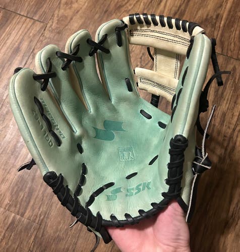 Infield LH SSK z9 Baseball Glove 11.5"
