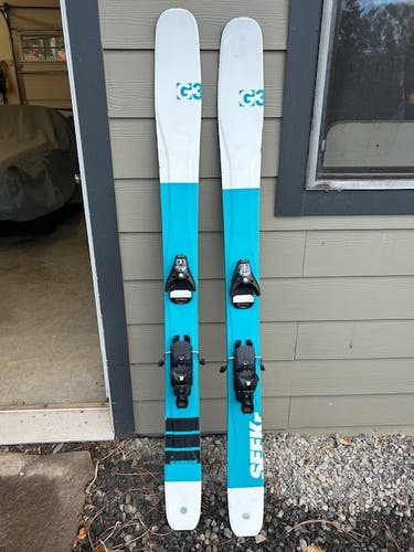 Unisex 2024 Powder 164 cm G3 SEEKr Skis With Bindings Max Din 13 (Used)