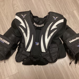 Vaughn Velocity V5 7800 Pro Senior Goalie Chest Protector S Small