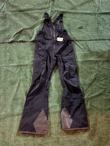 Black Men's Adult Small Volcom Gore-Tex Pants