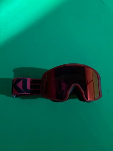 Red Men's Oakley Line Miner M Ski Goggles Medium