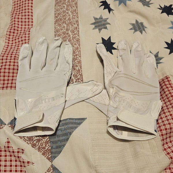 Black Large Adult Cutters Game Day Gloves (Used)