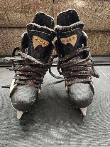 Bauer Vapor 4 Hockey Skates Regular Width 8.5 (Used)