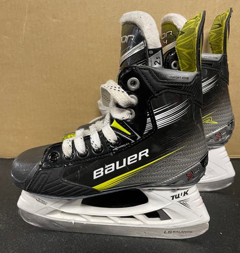 Bauer Vapor X4 Hockey Skates Size 2.5D