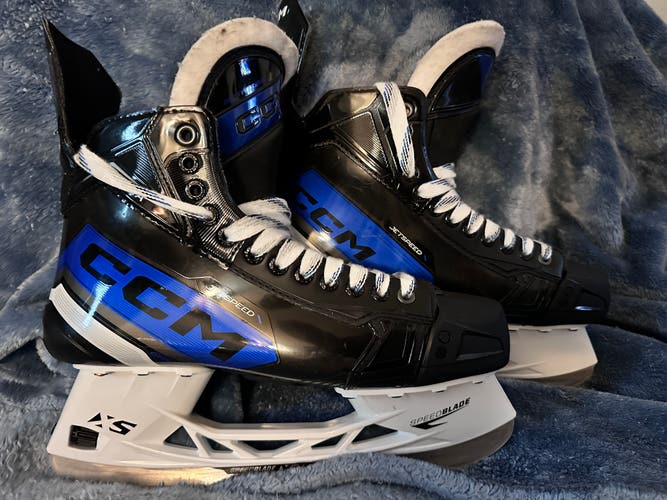 2024 CCM JetSpeed XTra Hockey Skates Regular Width 11.5 (Used)