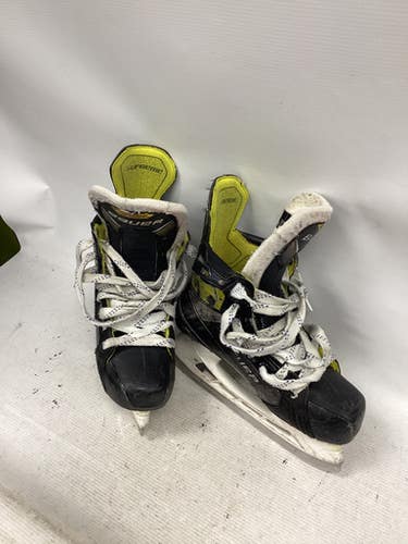 Used Bauer SUPREME Senior Hockey Skate Senior 4.5 11851-S000039959