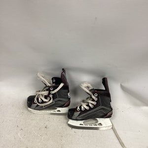 Used Bauer VAPOR X200 Youth Hockey Skate Youth 09.0 11851-S000039955